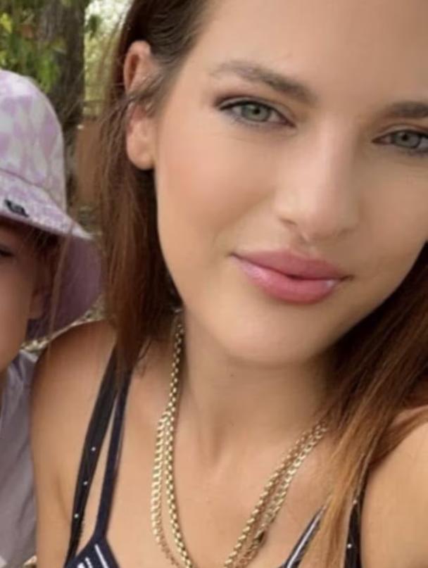 Aflată în vacanță în Vietnam, a decis să facă o operație estetică, pentru că era mai ieftin. Familia luptă acum să o salveze 1029872