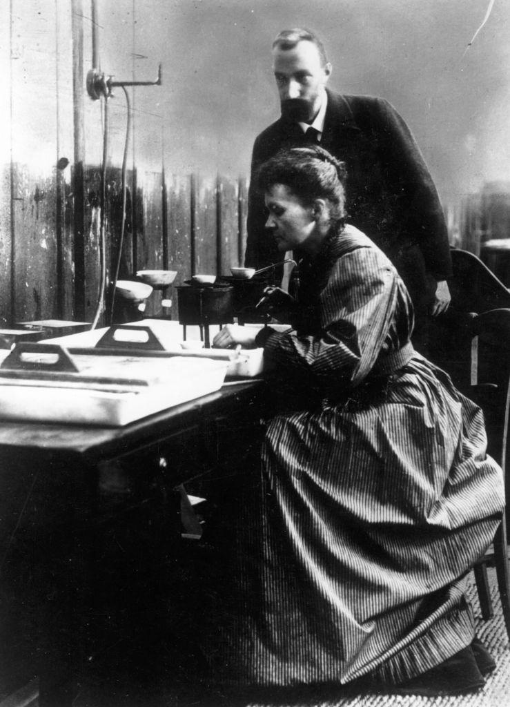 Într-un sicriu de plumb, rămășițele savantei Marie Curie sunt și azi radioactive: Lucrurile ei vor rămâne periculoase încă 1.500 de ani 1030147