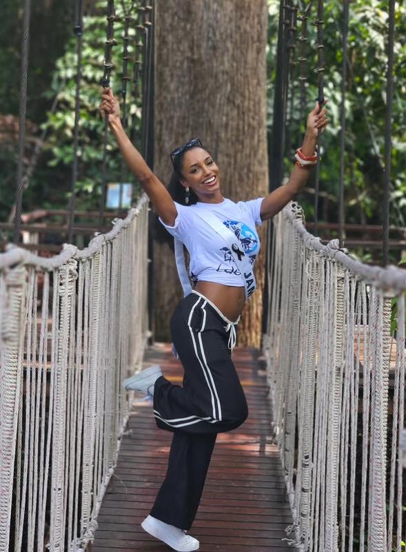 Răsturnare de situație după ce Miss Jamaica s-a prăbușit pe scena Miss Univers. Tânăra are hemoragie intracraniană, starea ei e critică 1030176