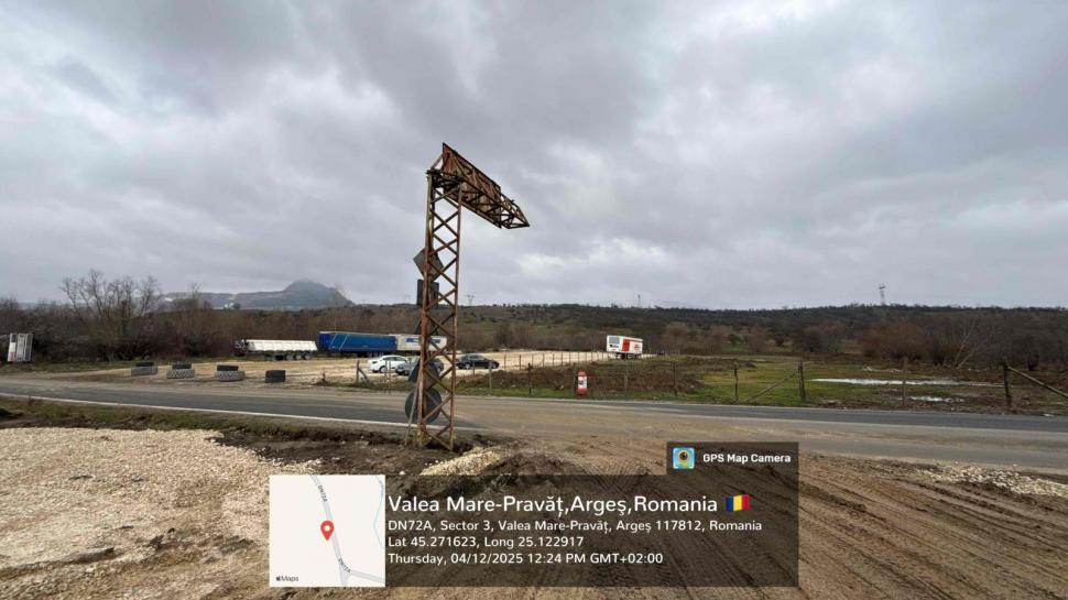 Doi bărbați s-au apucat să facă o parcare în albia râului Argeşel, dar au fost „văzuți” din satelit. S-au trezit cu amenzi uriașe 1030570