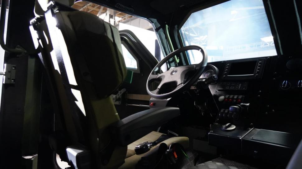Vlah, primul vehicul blindat fabricat integral în România, a fost prezentat oficial. Cum arată 1031100