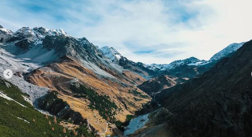 Mii de urme de dinozaur de acum 210 milioane de ani au fost descoperite în Parcul Național Stelvio, în Italia 1031500