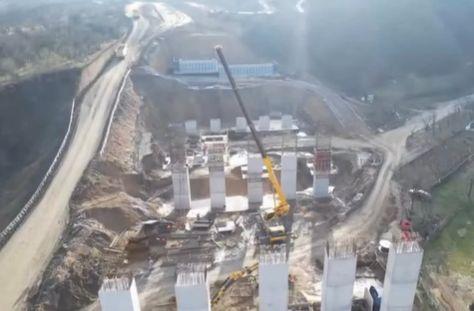 Avans spectaculos la lucrările Autostrăzii A1 Sibiu- Pitești. Cum arată tunelul și viaductele de pe Secțiunea Boița-Cornetu 1031680