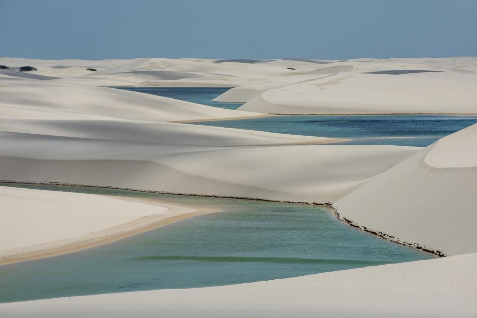 Deșertul plin de lagune, unic în lume, este vizitat de sute de mii de oameni în fiecare an: Cum arată și unde este „miracolul natural” 1031717