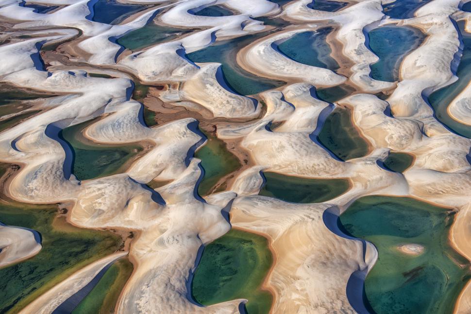 Deșertul plin de lagune, unic în lume, este vizitat de sute de mii de oameni în fiecare an: Cum arată și unde este „miracolul natural” 1031719