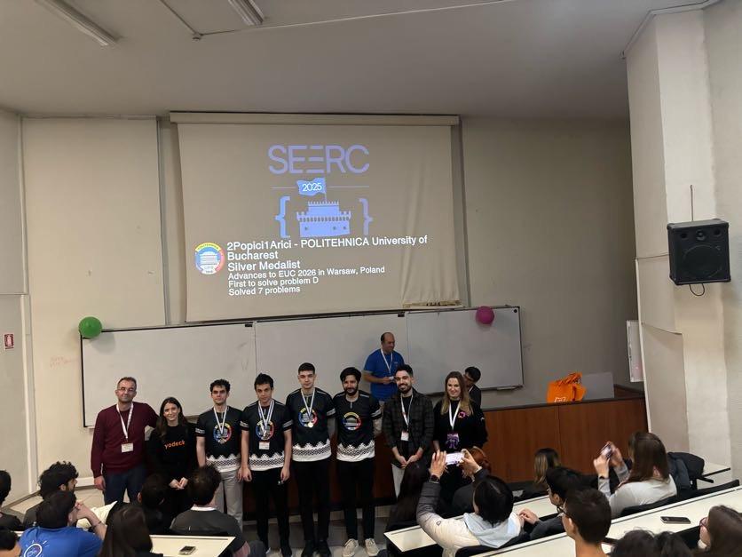 România, pe primul loc la SEERC 2025: A obţinut cele mai multe medalii şi una dintre echipe s-a calificat în finala mondială ICPC 1031751