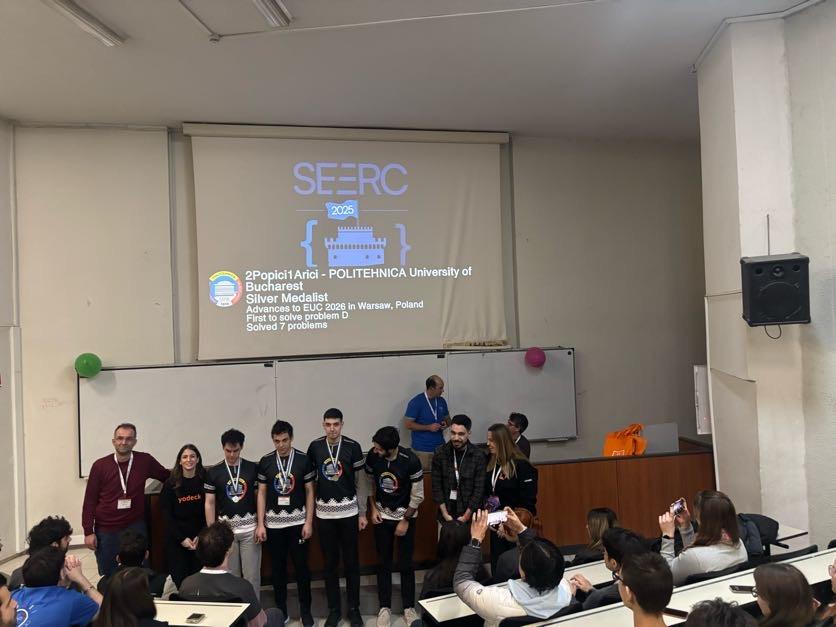 România, pe primul loc la SEERC 2025: A obţinut cele mai multe medalii şi una dintre echipe s-a calificat în finala mondială ICPC 1031753