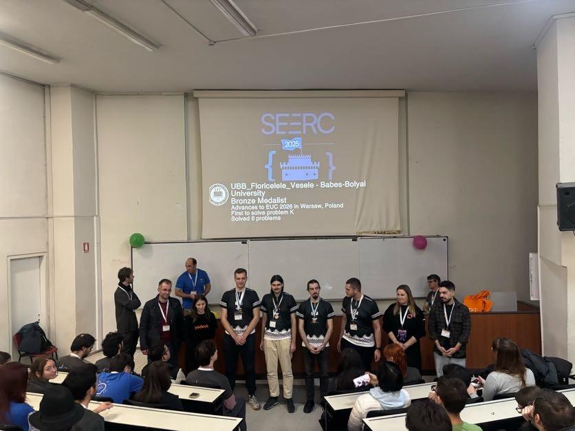 România, pe primul loc la SEERC 2025: A obţinut cele mai multe medalii şi una dintre echipe s-a calificat în finala mondială ICPC 1031756