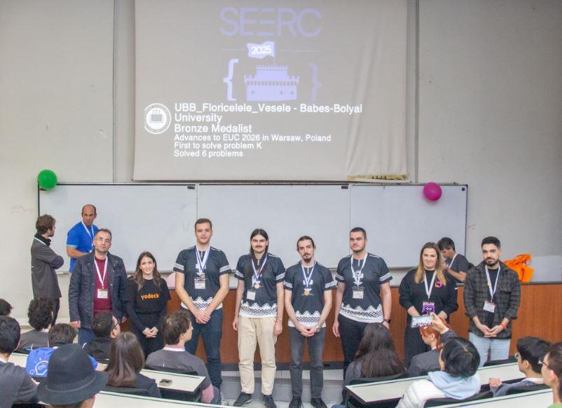România, pe primul loc la SEERC 2025: A obţinut cele mai multe medalii şi una dintre echipe s-a calificat în finala mondială ICPC 1031770