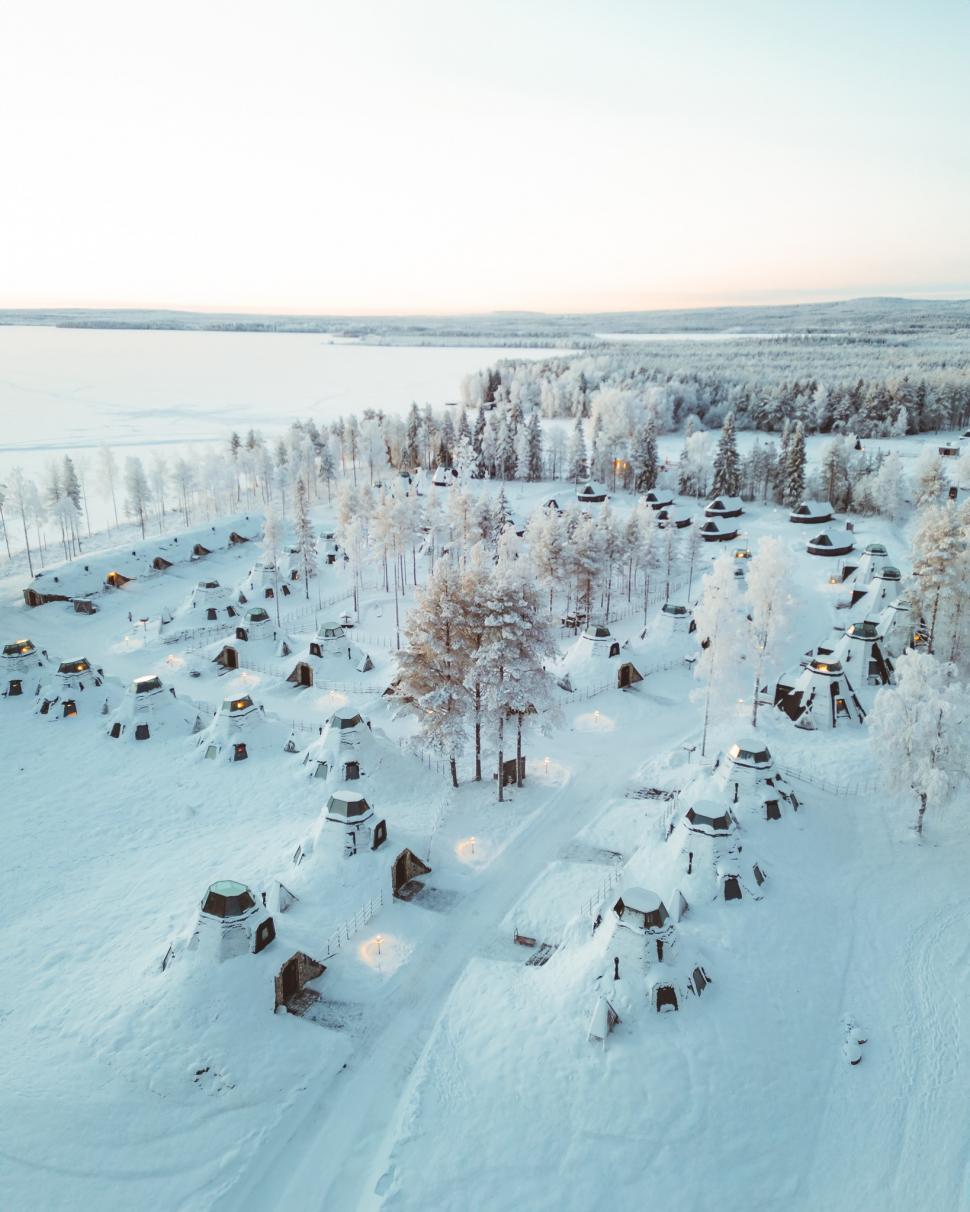 Ai dormi la minus 5 grade Celsius? Cum arată hotelurile de gheață din Suedia, Finlanda sau Quebec și cât costă o noapte acolo 1032147