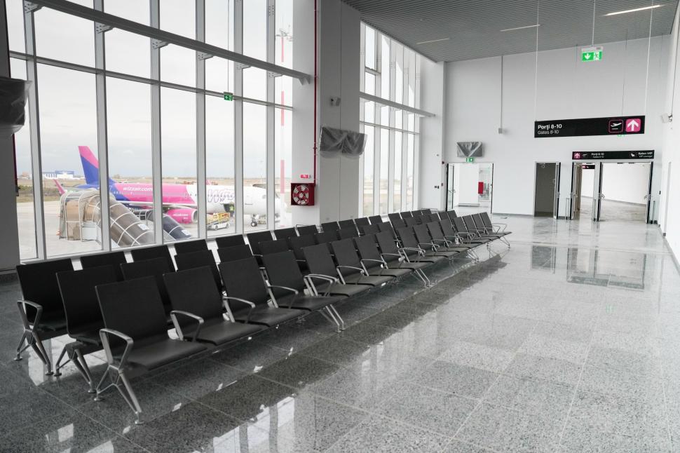 Se deschide noul terminal de pasageri la Aeroportul Craiova: Cum arată clădirea ultramodernă care a costat 100 de milioane de euro 1032103