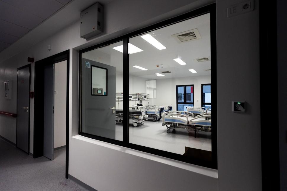 Ministrul Sănătăţii: Primul corp nou de spital judeţean construit în România după 1989 este finalizat prin PNRR, la Bistriţa 1032783