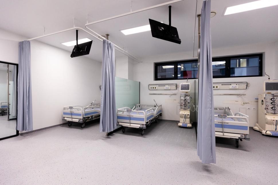 Ministrul Sănătăţii: Primul corp nou de spital judeţean construit în România după 1989 este finalizat prin PNRR, la Bistriţa 1032791