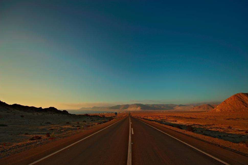 Cel mai lung drum din lume are 30.600 de kilometri și traversează 14 țări. Cât durează călătoria dintr-un capăt în altul 1033233