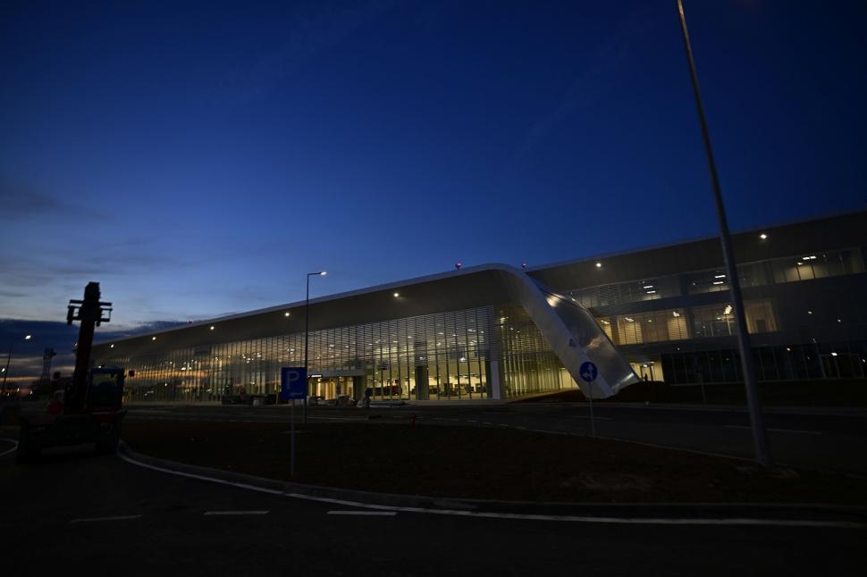 Construcții Erbașu a finalizat noul terminal al Aeroportului Internațional Craiova – un proiect strategic pentru dezvoltarea regională 1033413