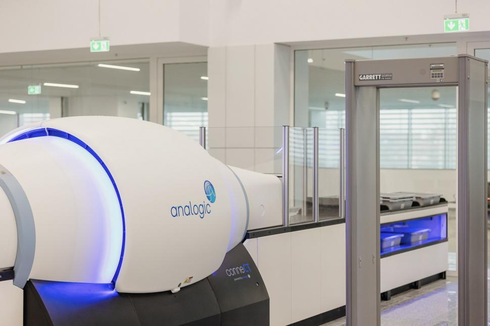 Construcții Erbașu a finalizat noul terminal al Aeroportului Internațional Craiova – un proiect strategic pentru dezvoltarea regională 1033416