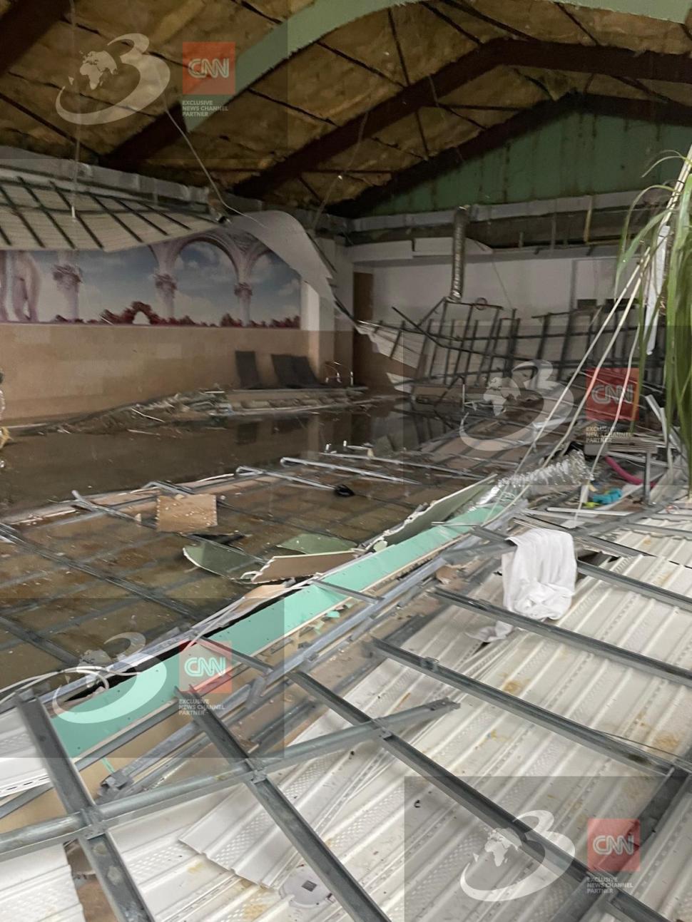 Imagini exclusive cu dezastrul de la hotelul de lux din Sibiu, unde tavanul s-a prăbușit peste turiști 1033594