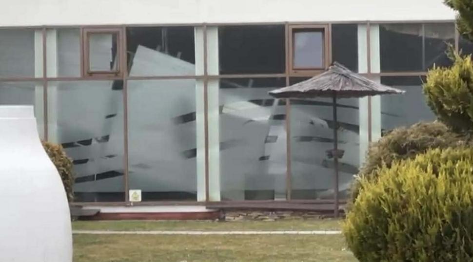 Imagini exclusive cu dezastrul de la hotelul de lux din Sibiu, unde tavanul s-a prăbușit peste turiști 1033597