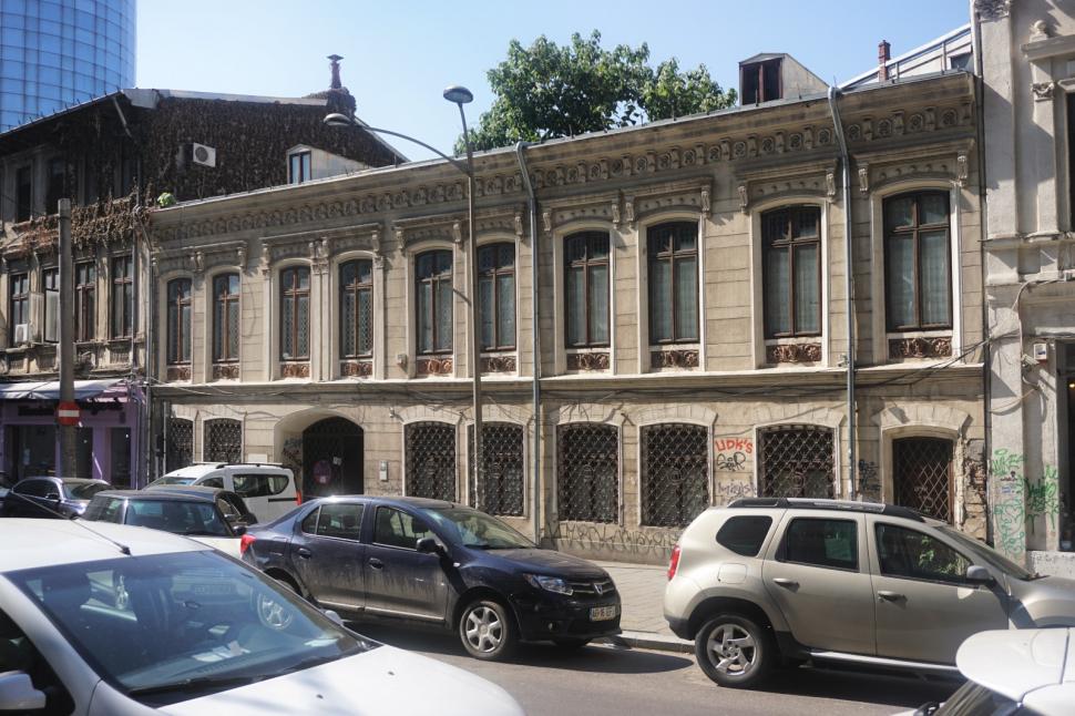 Primarul Capitalei a semnat finanţarea pentru consolidarea a 6 clădiri istorice. Muzeul „Gheorghe Tăttărescu” este pe listă 1033543