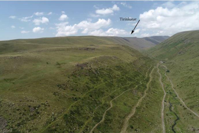 Misterul "pietrelor-dragon" din Armenia: Cum au mutat strămoșii noștri blocuri de câte 4 tone, kilometri întregi, pe un munte 1033848