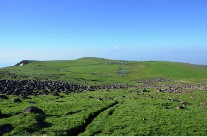 Misterul "pietrelor-dragon" din Armenia: Cum au mutat strămoșii noștri blocuri de câte 4 tone, kilometri întregi, pe un munte 1033849