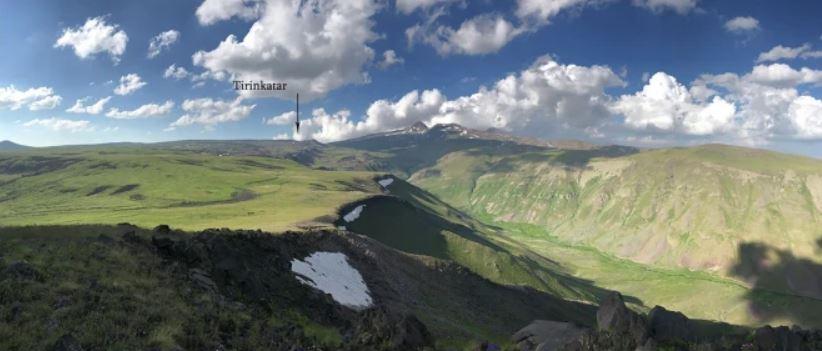 Misterul "pietrelor-dragon" din Armenia: Cum au mutat strămoșii noștri blocuri de câte 4 tone, kilometri întregi, pe un munte 1033850