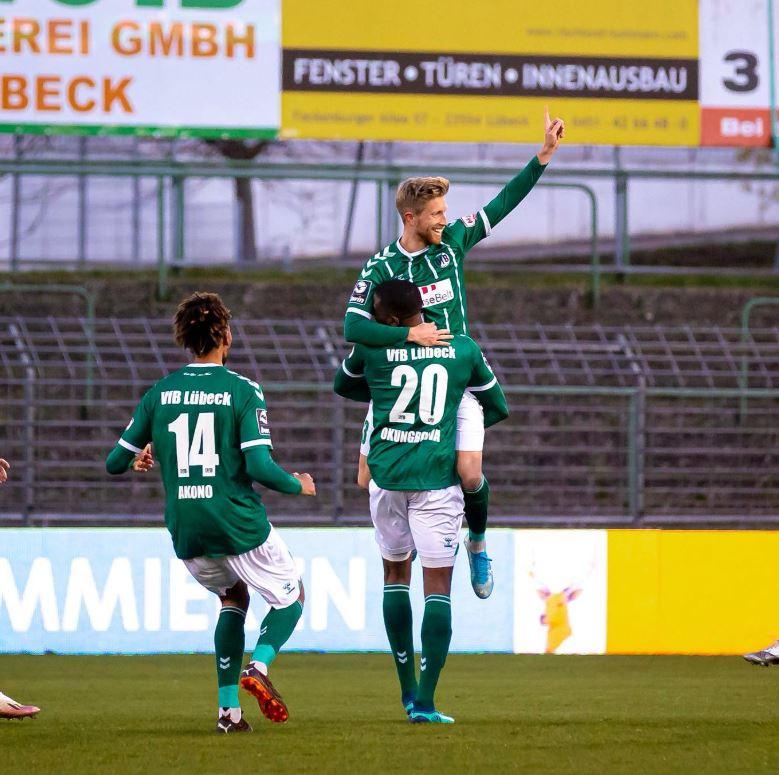 Un fotbalist german a murit la 34 de ani, după ce a căzut de la 70 de metri dintr-un telescaun. Soţia lui a suferit mai multe răni 1033735