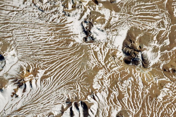 A nins în unul dintre cele mai aride locuri de pe Pământ. Un telescop uriaş a fost oprit. Imagini spectaculoase publicate de NASA 1033805