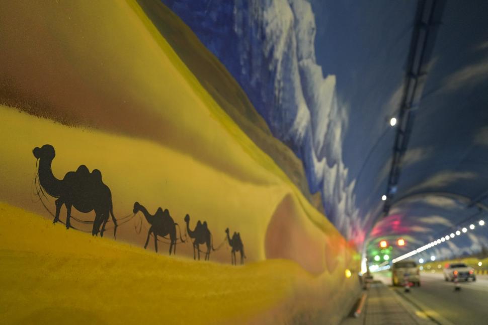 Cel mai lung tunel din lume este finalizat. Are 22 de kilometri și a fost săpat în munți 1034003