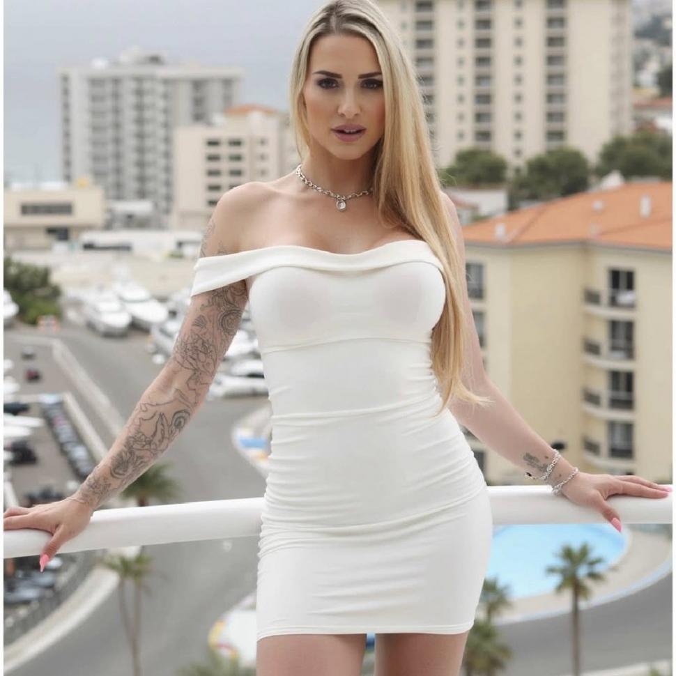 Implantul de păr, noua tendință în rândul femeilor. Rata lor de succes e complicată, dar o culturistă a ales să facă intervenţia 1029601