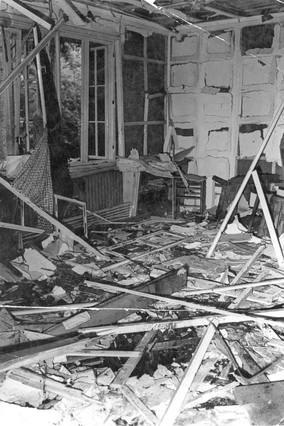 În Bârlogul Lupului, locul din care Hitler a condus războiul împotriva Rusiei. Buncărele ascunse în pădure încă pot fi vizitate 1034185