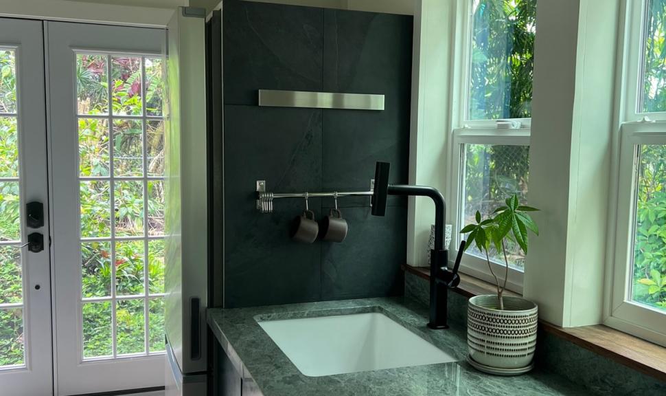 Oamenii sunt fermecați de această micro-casă de 2,5 metri lățime, cu un interior încântător. Ce dotări are și cât costă 1034250