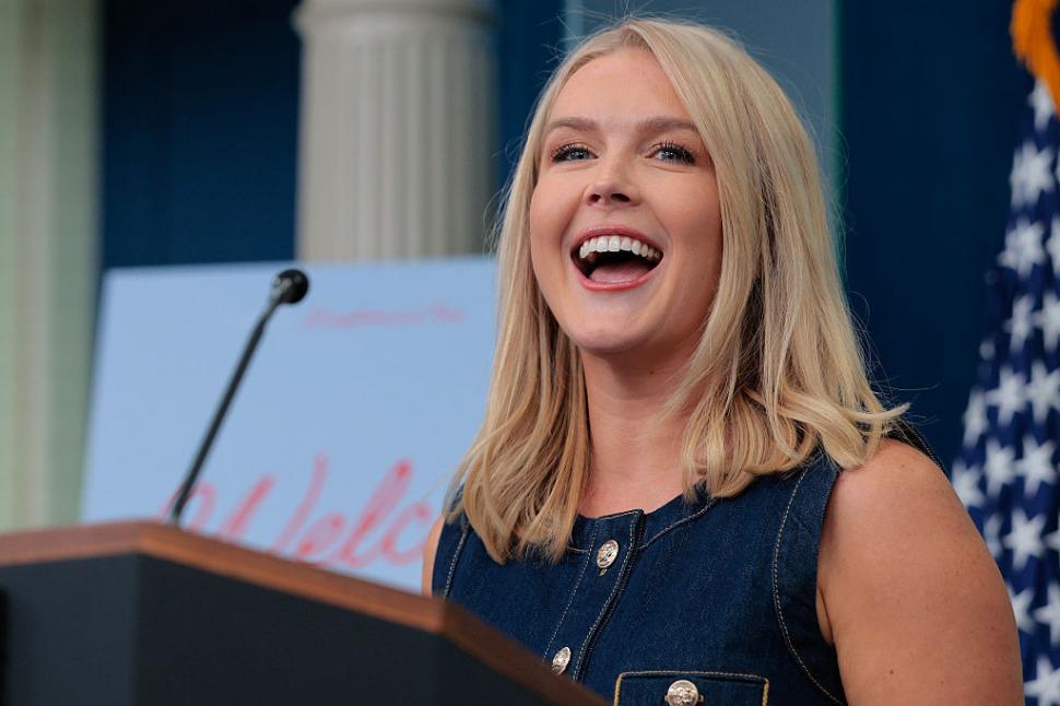 Purtătoarea de cuvânt a Casei Albe anunță că e gravidă și îi mulțumește lui Donald Trump pentru asta 1034329