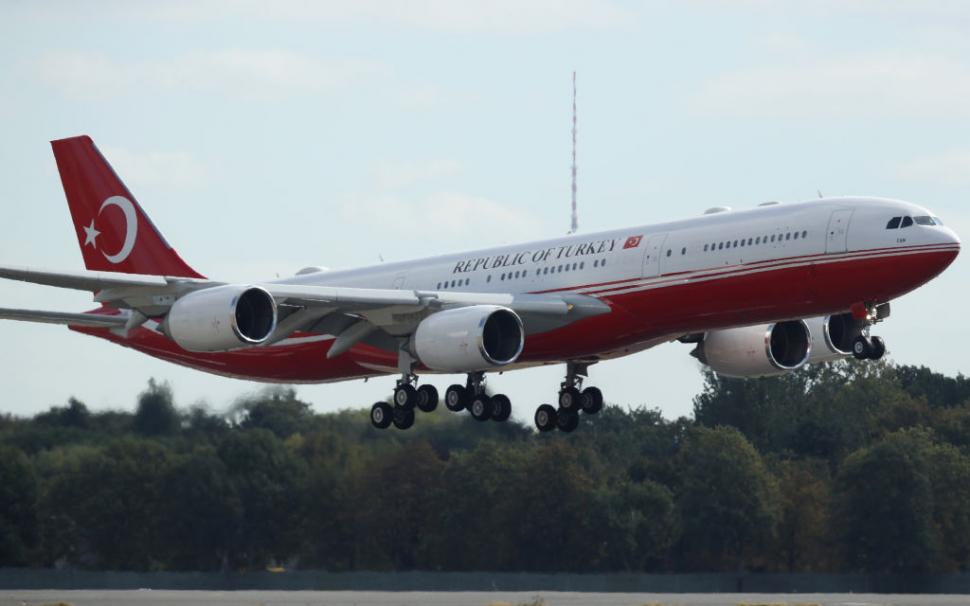 De la „Air Force One”, până la „Kremlinul Zburător” și „Uliul” nord-coreean: Ce modele de avioane folosesc șefii de stat din lume 1034537