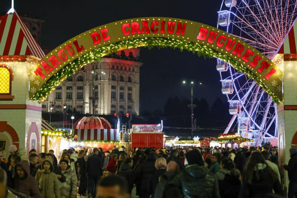 Târgurile de Crăciun 2025 din București s-au închis. Număr record de vizitatori: peste 1,5 milioane. Cum au arătat decorațiunile 1034827