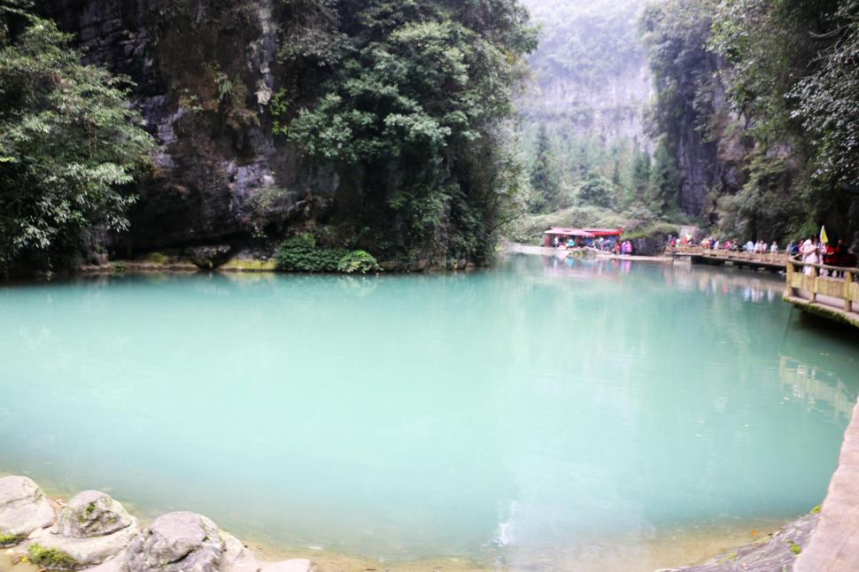 Podurile din Wulong au ajuns o atracție principală în „orașul 8D” Chongqing: Cum arată cele 3 minuni naturale care apar în Transformers 1035085