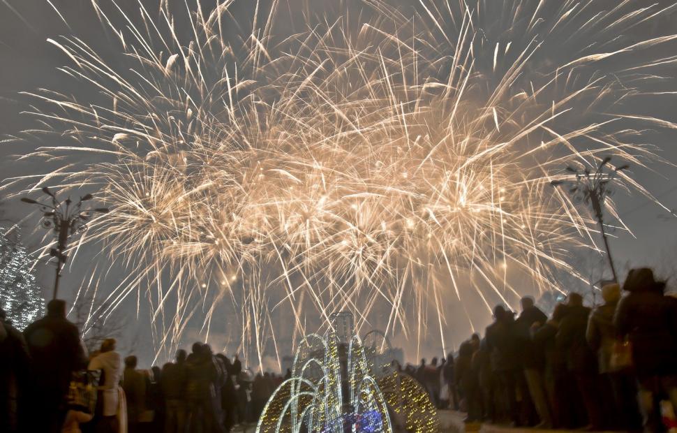 Cum a întâmpinat lumea Anul Nou. Artificii spectaculoase, tobe la Marele Zid Chinezesc, petrecere record pe plaja din Copacabana 1035193