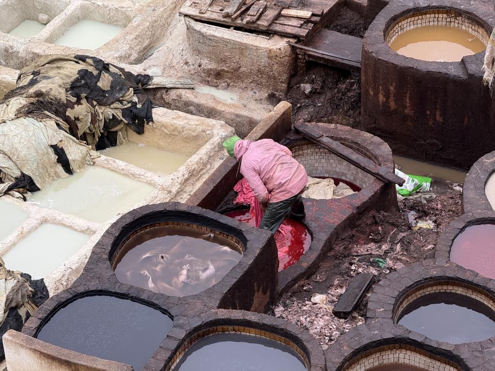 Cum arată cea mai veche pielărie din lume și de ce aici găinațul de porumbel se vinde cu 20 de euro kilogramul 1035130