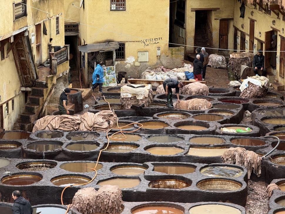 Cum arată cea mai veche pielărie din lume și de ce aici găinațul de porumbel se vinde cu 20 de euro kilogramul 1035141