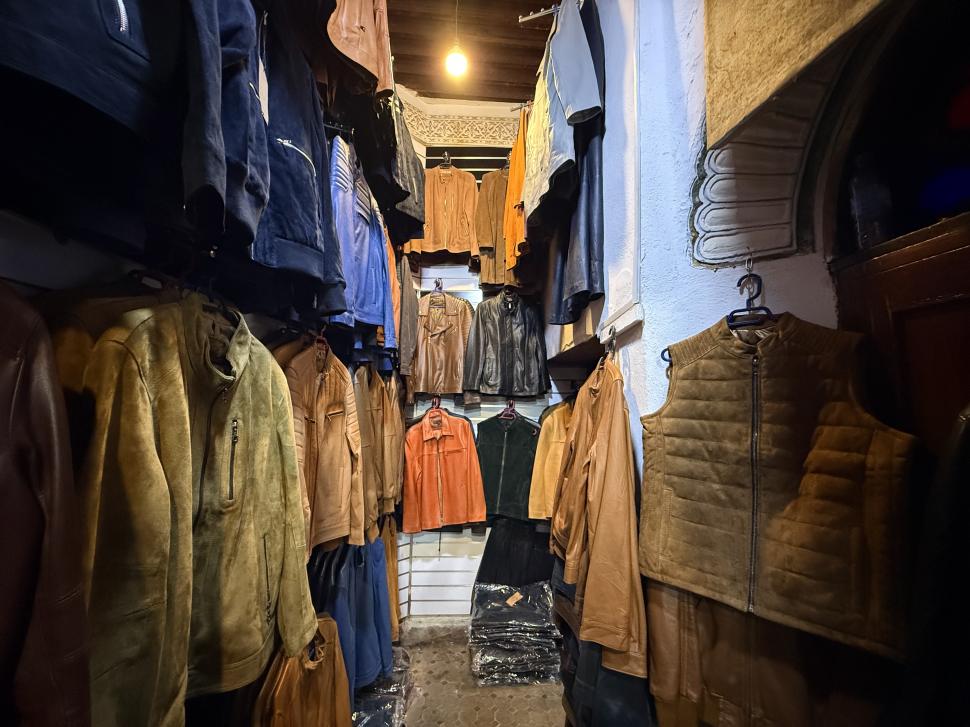 Cum arată cea mai veche pielărie din lume și de ce aici găinațul de porumbel se vinde cu 20 de euro kilogramul 1035213