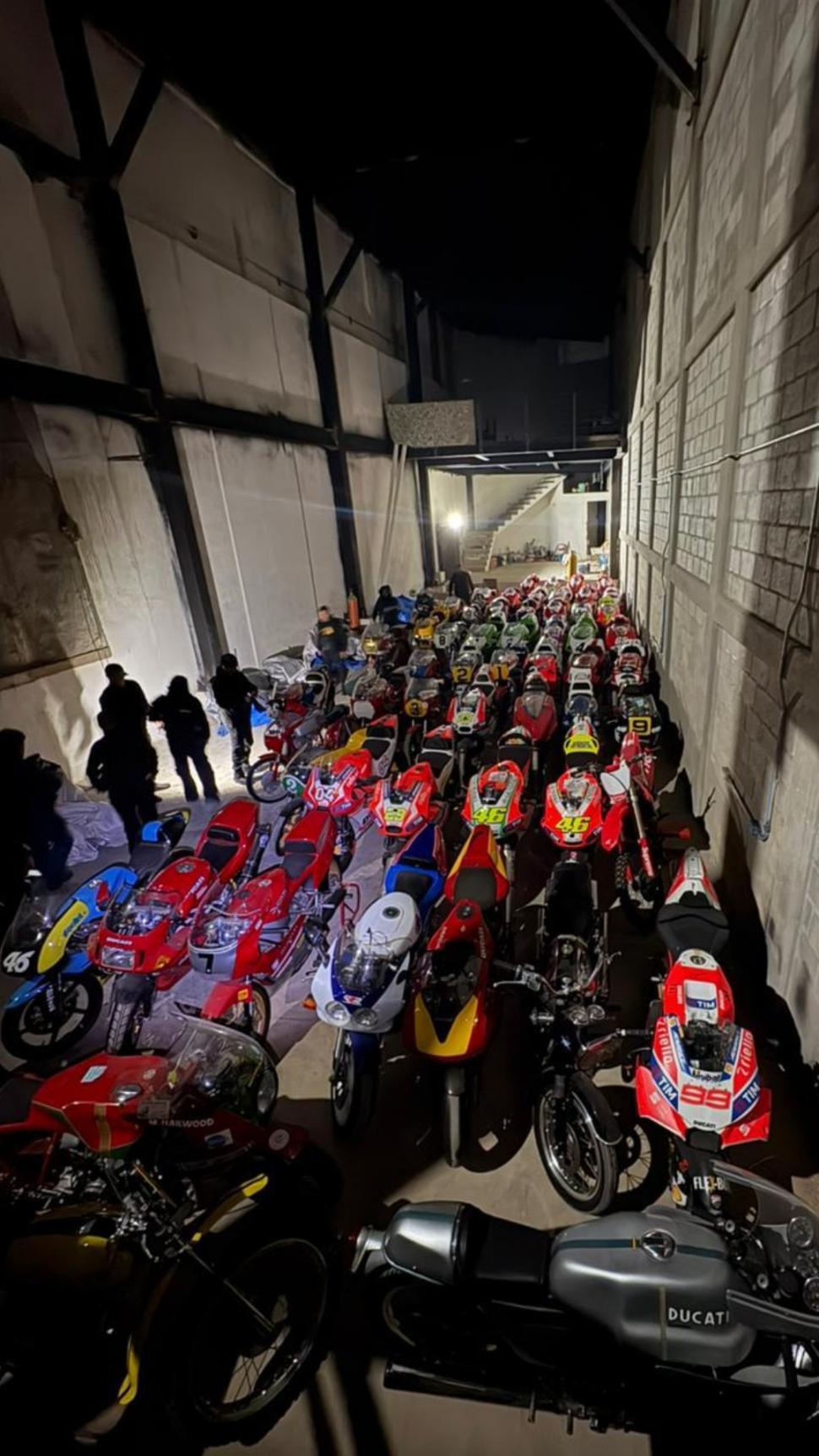 Cum arată motocicletele de 40 de milioane de dolari ale unui fost sportiv canadian. Toate au fost confiscate de FBI 1035218