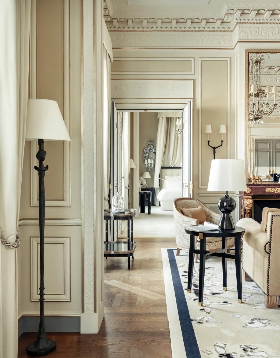 Gabrielle „Coco” Chanel a locuit într-un hotel de lux în ultimii 30 de ani de viață. Cum arată apartamentul și cât costă azi cazarea  1035793