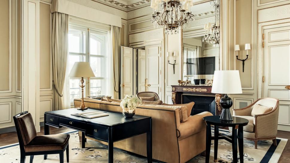 Gabrielle „Coco” Chanel a locuit într-un hotel de lux în ultimii 30 de ani de viață. Cum arată apartamentul și cât costă azi cazarea  1035794