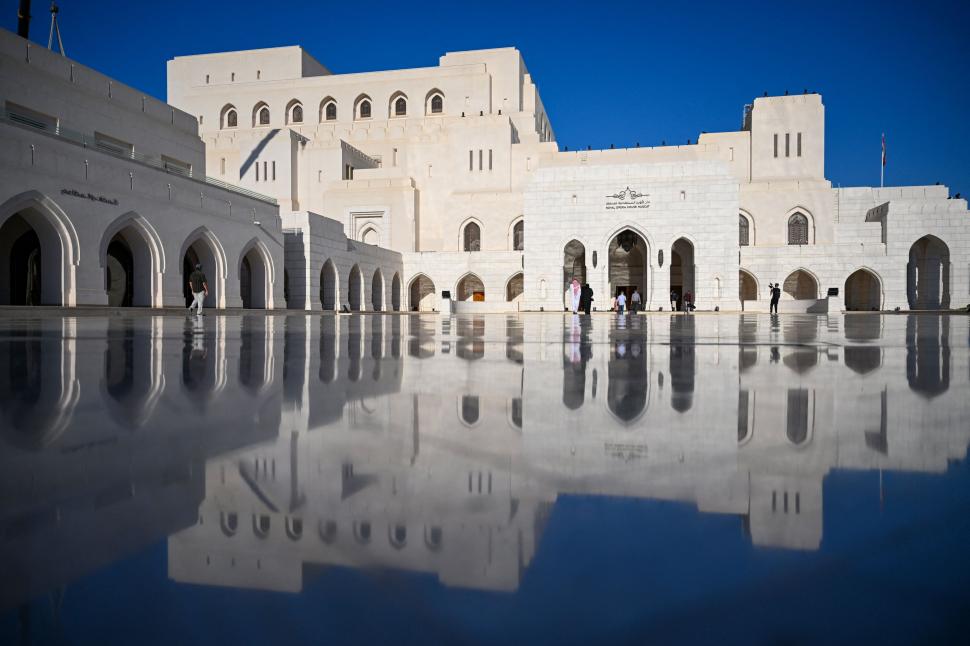 Țara care profită de faptul că Dubai e mult prea aglomerat turistic. Este sigură și are și munți, și deșert  1035734