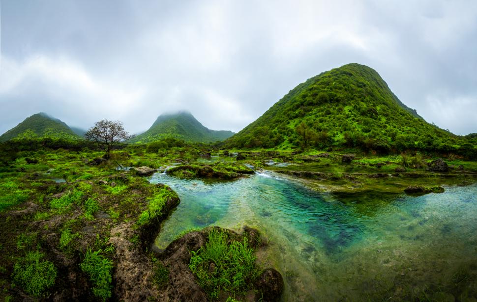 Țara care profită de faptul că Dubai e mult prea aglomerat turistic. Este sigură și are și munți, și deșert  1035738