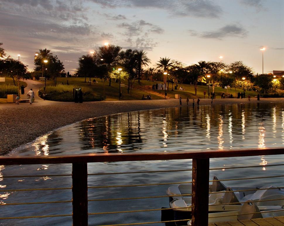 Cel mai mare parc urban din lume va fi în țara cu cel mai mare deșert de nisip continuu de pe Pământ. Cum va arăta grădina uriașă  1035674