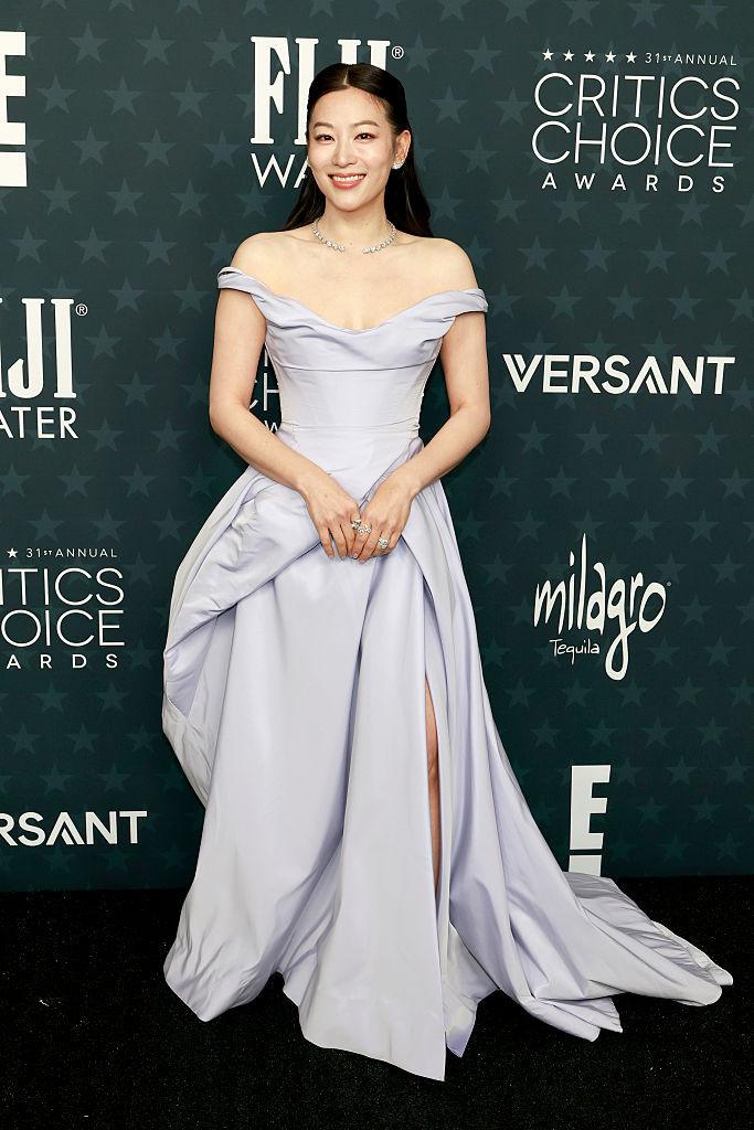 Cele mai spectaculoase ținute de la Critics Choice Awards 2026. Vedetele care au strălucit pe covorul roșu și câștigătorii galei 1035909