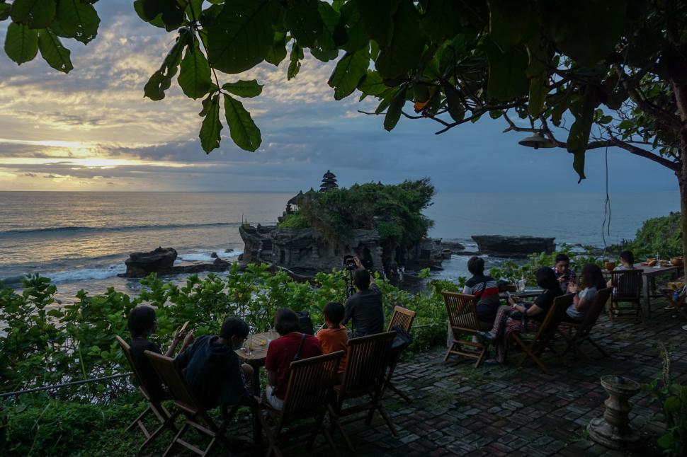 O destinație turistică iubită de români ar putea cere în curând extrase de cont bancare pe trei luni de la turiștii străini 1036361