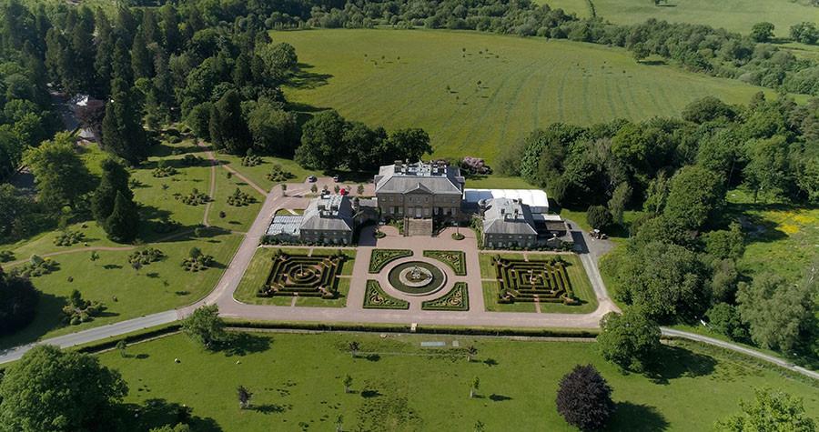 Regele Charles anunță transformarea de 8,7 milioane de dolari a unei proprietății regale în spațiu de nunți. Cum arată acum conacul 1036780