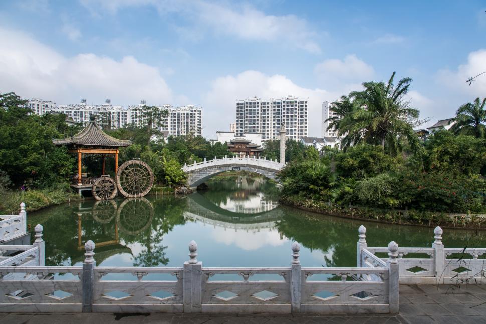 „Chinezii nu scuipă după ruşi, aşa cum fac europenii”. Cum a devenit Hainan destinația preferată a turiștilor ocoliți de Europa 1036630